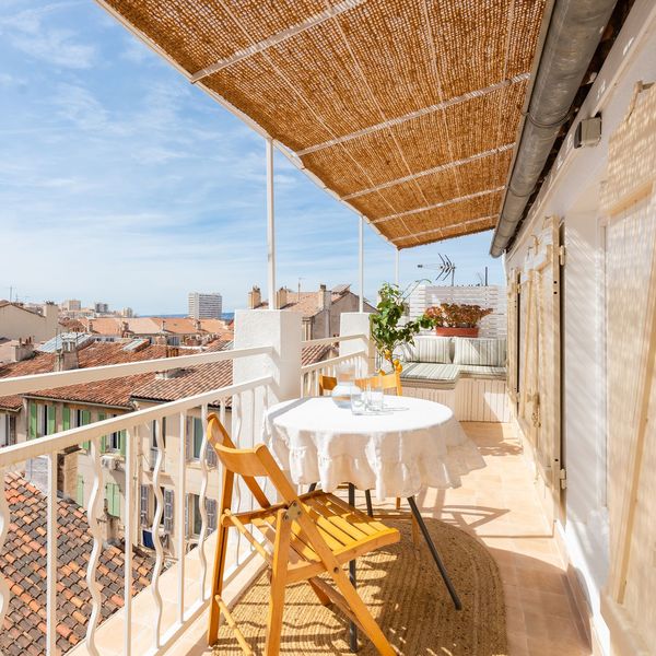 Affirmer les accents méditerranéens du balcon