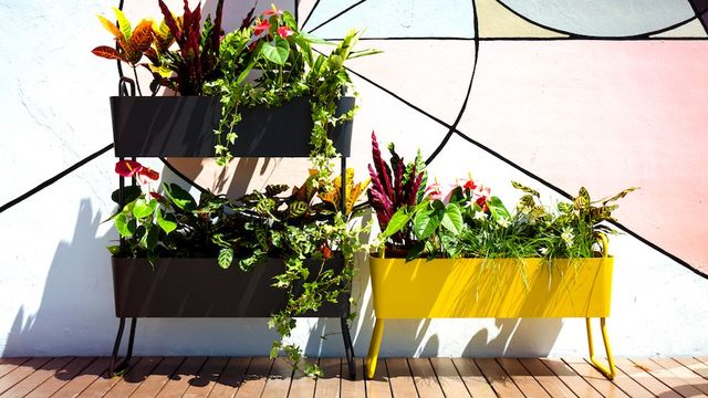 Jardinière en métal à poser pour terrasse ou balcon