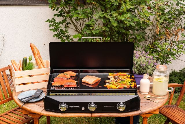 Le modèle Sorio bénéficie d'une surface de cuisson mixte.